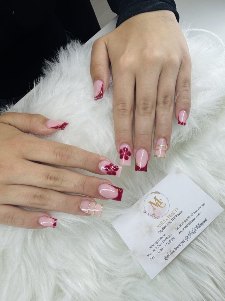 French Maniküre mit Farbverlauf: Luxus Nail Art in Berlin Zehlendorf